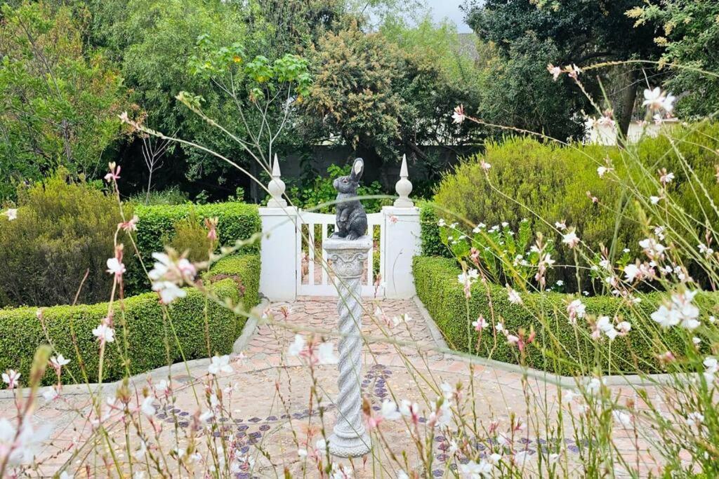 Grey Rabbit Cottage Montagu Bagian luar foto