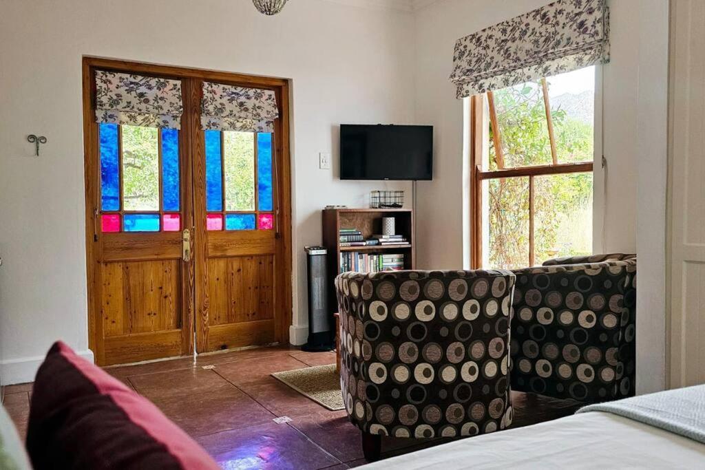 Grey Rabbit Cottage Montagu Bagian luar foto